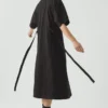 Abito in twill di cotone con laccio in vita Abito in twill di cotone con laccio in vita