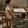 Abito senza maniche con stampa a quadri in ordito Abito senza maniche con stampa a quadri in ordito