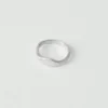 Anello con sigillo in argento e pietra di Emily Nixon