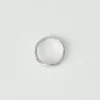 Anello con sigillo in argento e pietra di Emily Nixon