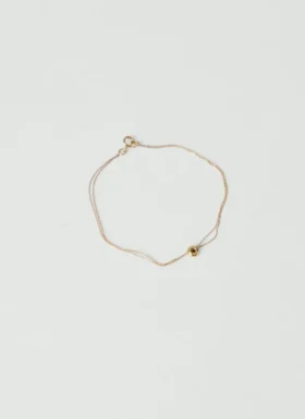 Bracciale con perline d’oro di Helena Rohner