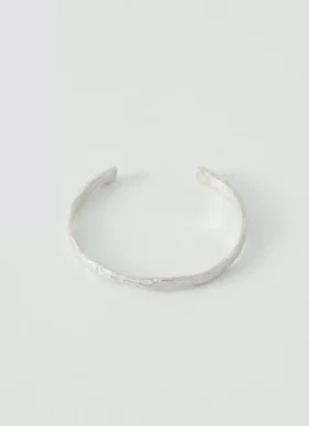 Bracciale da uomo “Relic” in argento di Emily Nixon Bracciale da uomo “Relic” in argento di Emily Nixon