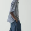 Camicia in cotone a righe con tintura naturale Camicia in cotone a righe con tintura naturale