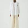 Camicia in cotone Oxford con collo rotondo Camicia in cotone Oxford con collo rotondo