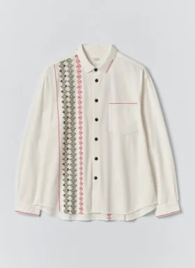 Camicia in cotone ricamata a punto croce Camicia in cotone ricamata a punto croce