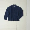 Camicia in denim con colletto alla coreana e mezza abbottonatura Camicia in denim con colletto alla coreana e mezza abbottonatura