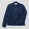 Camicia in denim con colletto alla coreana e mezza abbottonatura Camicia in denim con colletto alla coreana e mezza abbottonatura