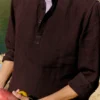 Camicia in lino con mezza abbottonatura Camicia in lino con mezza abbottonatura