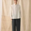Camicia in lino con mezza abbottonatura Camicia in lino con mezza abbottonatura
