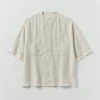 Camicia in lino tinta in capo con collo alla coreana Camicia in lino tinta in capo con collo alla coreana