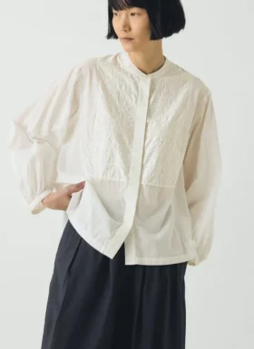 Camicia in voile di cotone ricamato