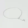 Collana con ciondolo a forma di baccello in argento di Sally Lacock Collana con ciondolo a forma di baccello in argento di Sally Lacock