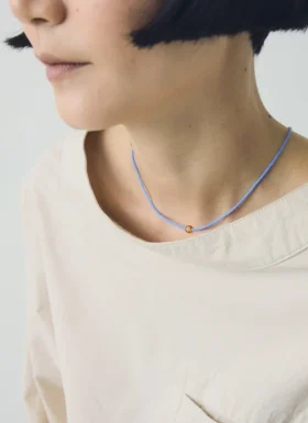 Collana con perline di vetro di Helena Rohner