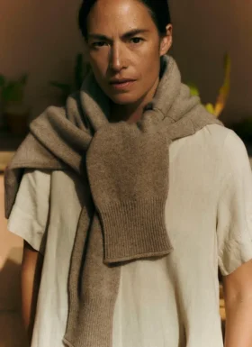Maglione a collo alto in lana e cashmere