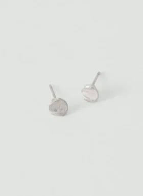 Orecchini in argento Eolith di Emily Nixon Orecchini in argento Eolith di Emily Nixon