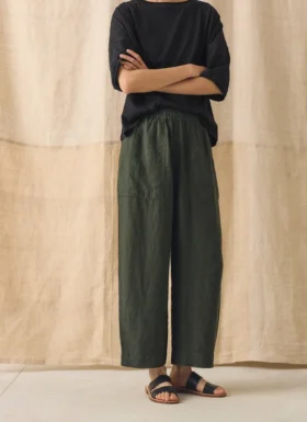 Pantaloni a zampa in lino tinti in capo