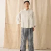 Pantaloni con tasche applicate in cotone e lino a quadretti Pantaloni con tasche applicate in cotone e lino a quadretti