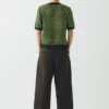 Pantaloni in cotone tinto in capo con pieghe sul davanti Pantaloni in cotone tinto in capo con pieghe sul davanti