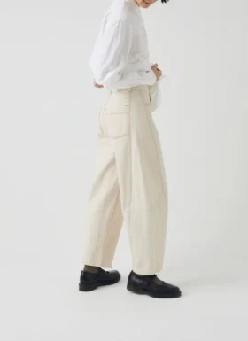 pantaloni in denim con cuciture scultoree 2 280x385 - Pantaloni in denim con cuciture scultoree