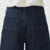 Pantaloni in denim indaco affusolati Pantaloni in denim indaco affusolati