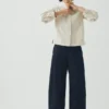 Pantaloni in denim indaco scolpiti Pantaloni in denim indaco scolpiti