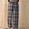 Pantaloni in misto lino e cotone a quadri con gamba a zampa | Blu/Soia