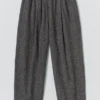 Pantaloni in twill di cotone e lino a pieghe Pantaloni in twill di cotone e lino a pieghe