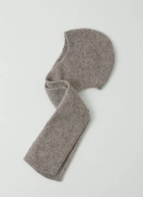 Sciarpa con cappuccio in morbido alpaca