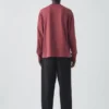 T-shirt a maniche lunghe con girocollo T-shirt a maniche lunghe con girocollo