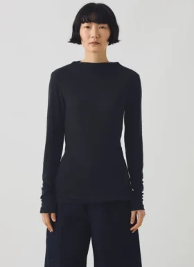 T-shirt Aster in lana e lyocell con collo alto