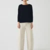 T-shirt Lia in cotone con scollo a barchetta