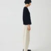 T-shirt Lia in cotone con scollo a barchetta